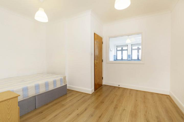 			Studio Apartment, 1 bath, 1 reception Apartment			 Burnley Road, Dollis Hill